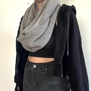 Big and cozy black and white knit loop scarf